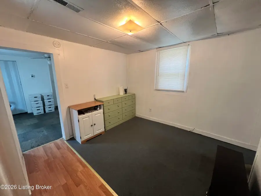 208 E Wampum Ave, Louisville, KY 40209 - #3