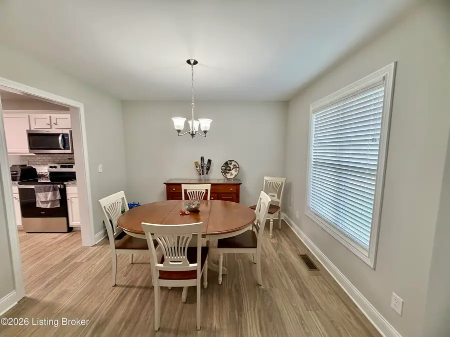 3036 Barlows Brook Rd, Shelbyville, KY 40065 - #3