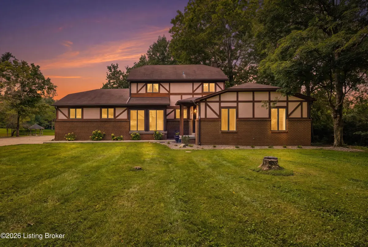 3822 Carriage Hill Dr, Crestwood, KY 40014 - #1