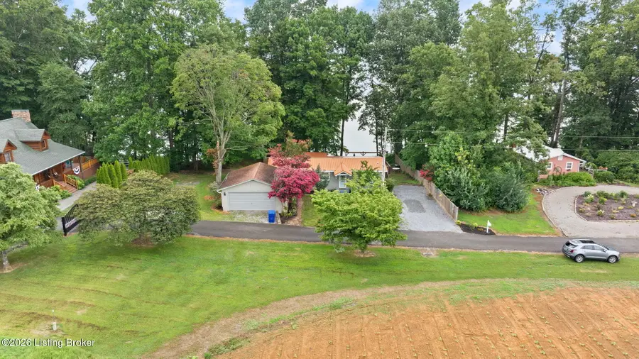 360 Maple Dr, Scottsville, KY 42164 - #3