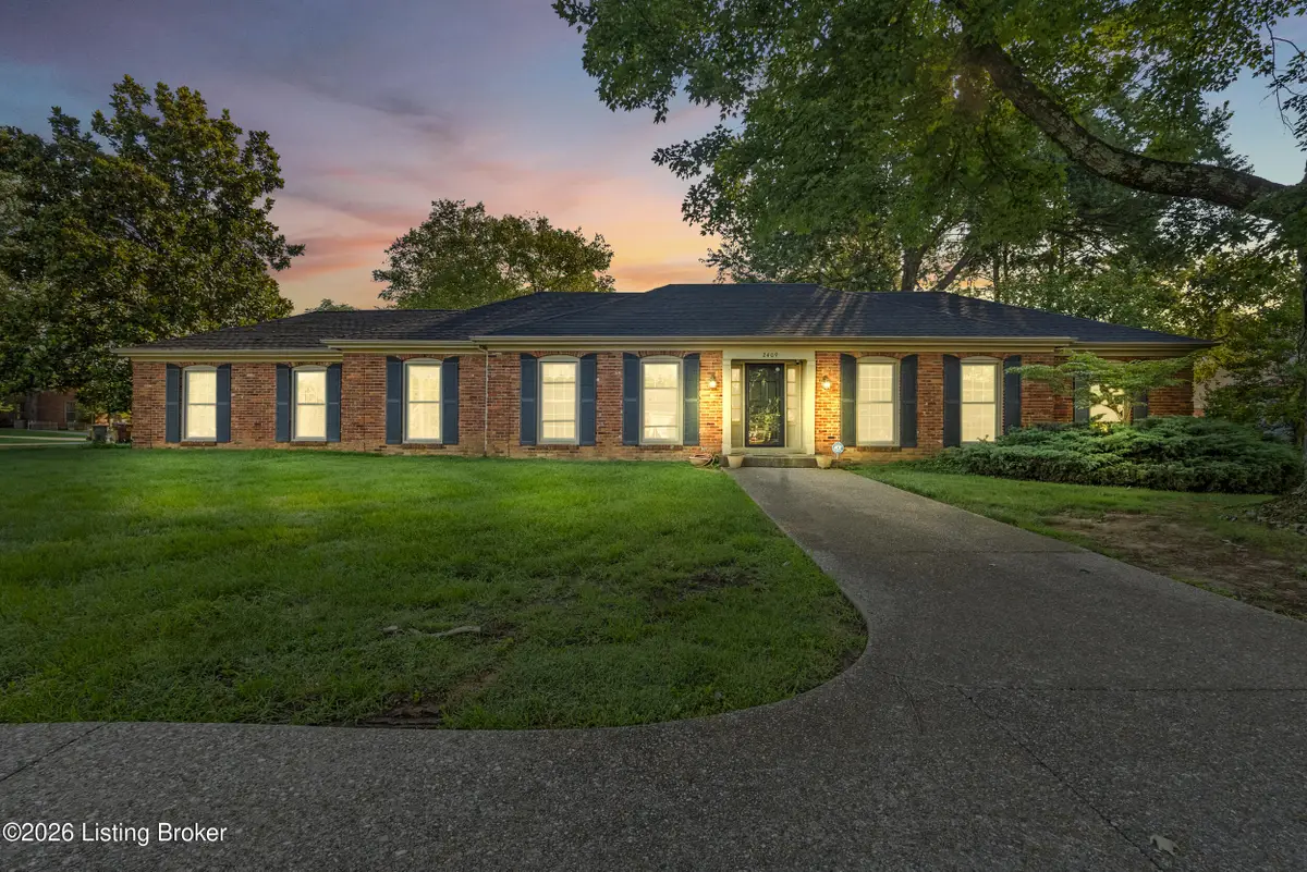 2409 Chattesworth Ln, Louisville, KY 40242 - #1