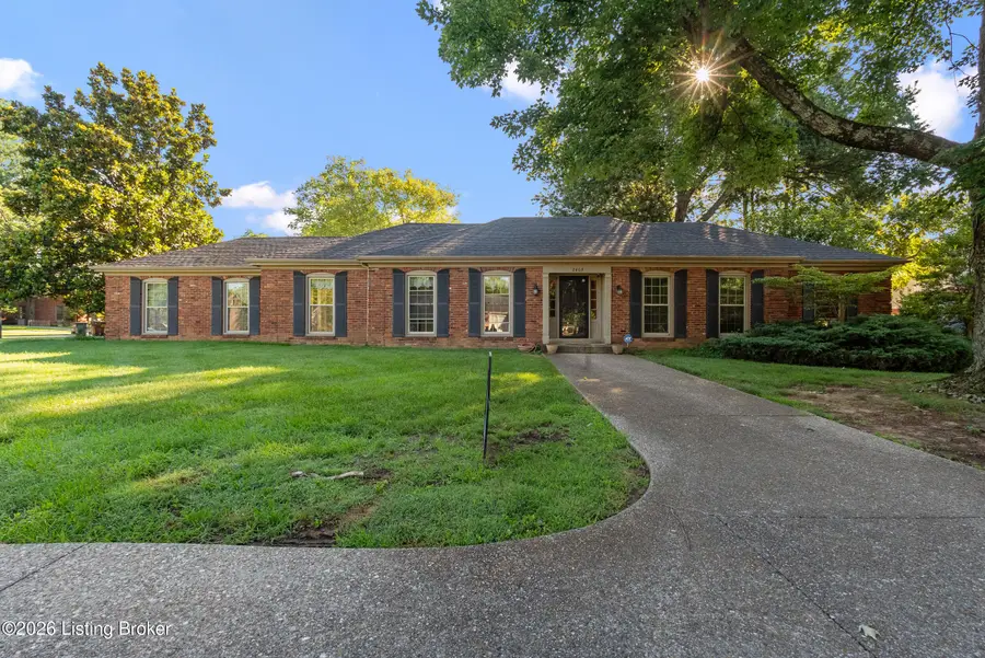 2409 Chattesworth Ln, Louisville, KY 40242 - #2