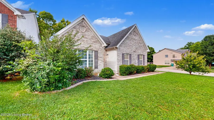 8817 Eli Dr, Louisville, KY 40291 - #2