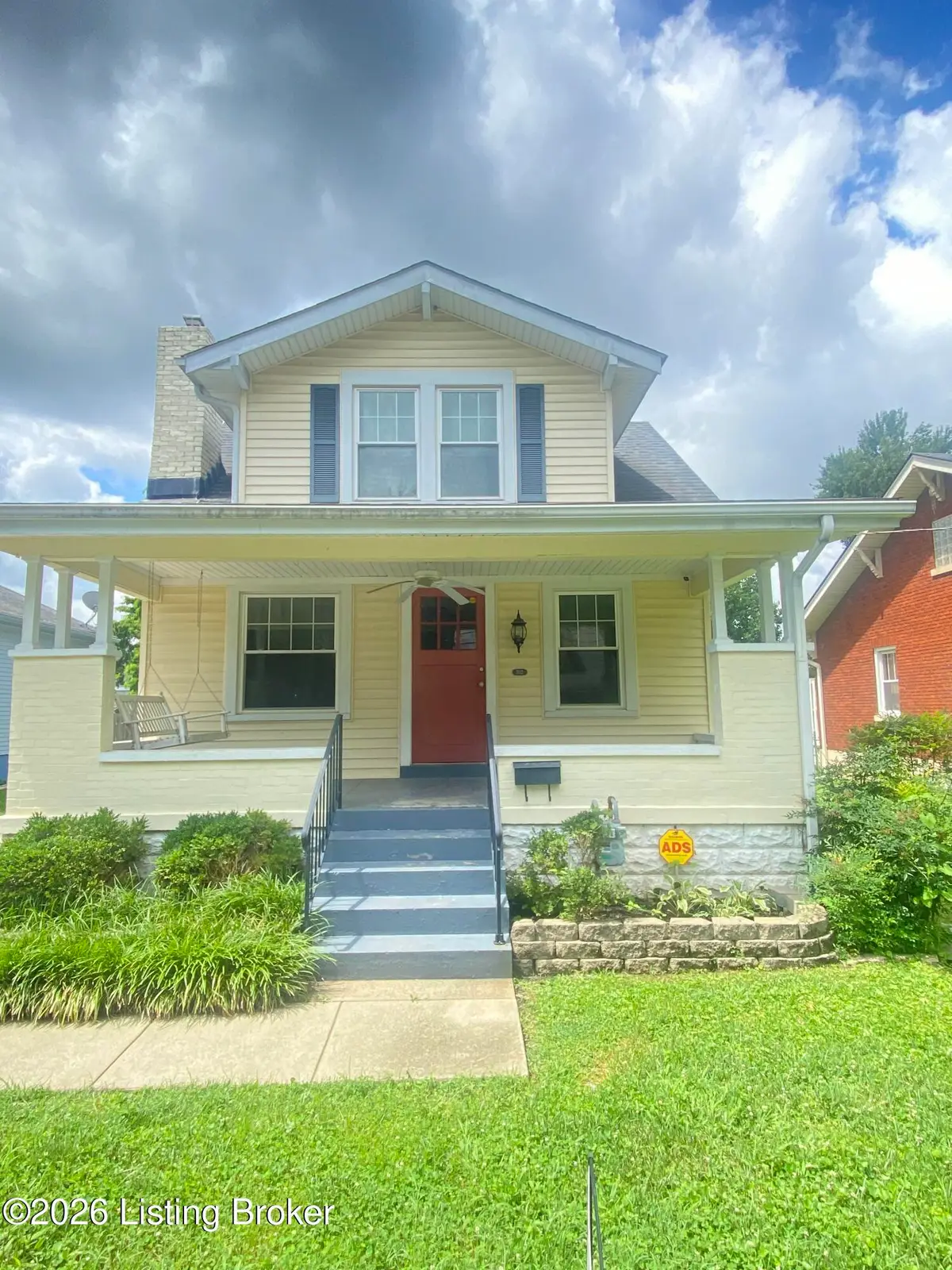 302 Iola Rd, Louisville, KY 40207 - #1