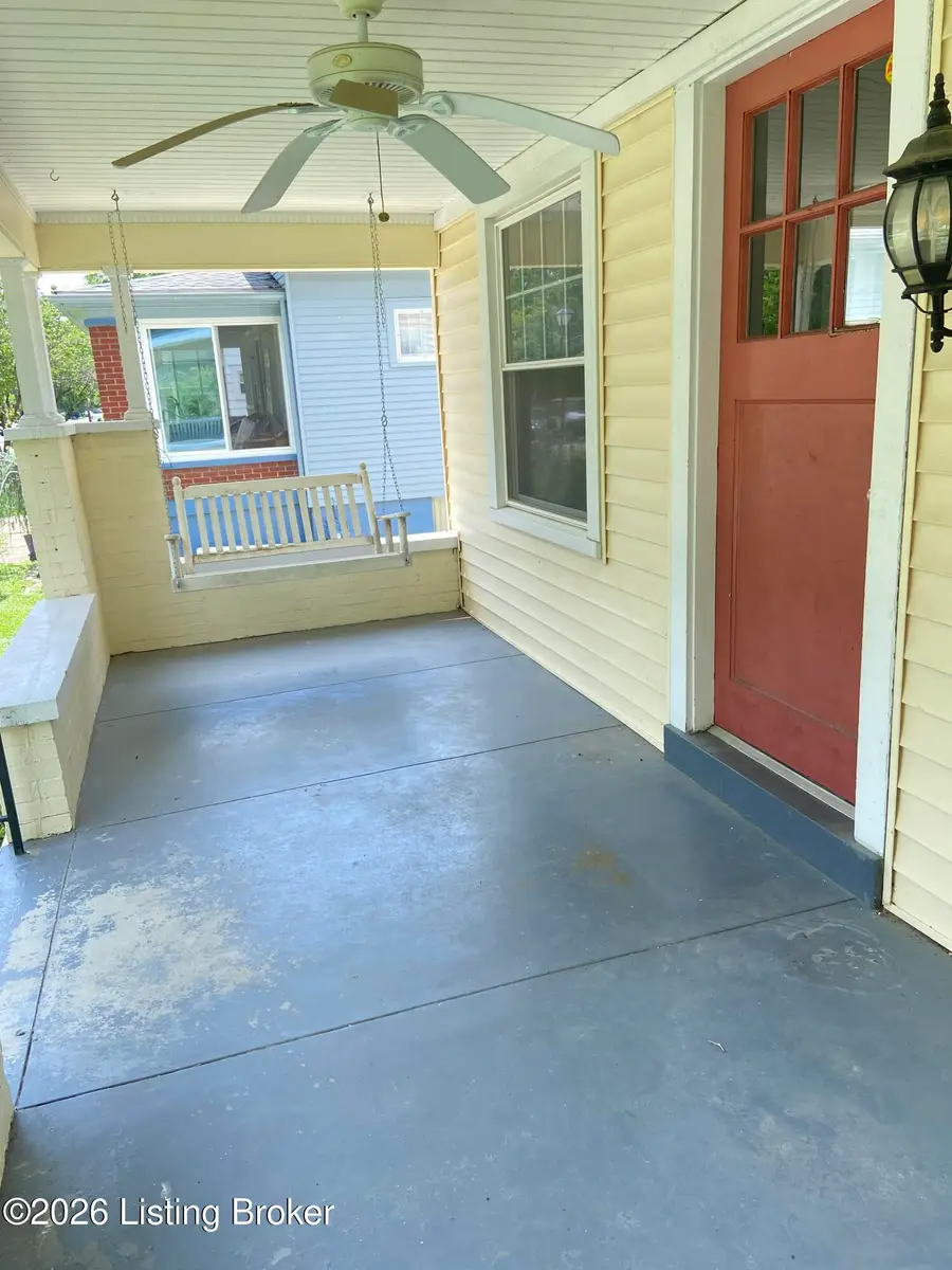 302 Iola Rd, Louisville, KY 40207 - #3