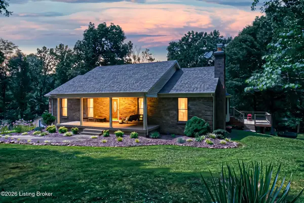 804 E Pioneer Dr, Lebanon Junction, KY 40150