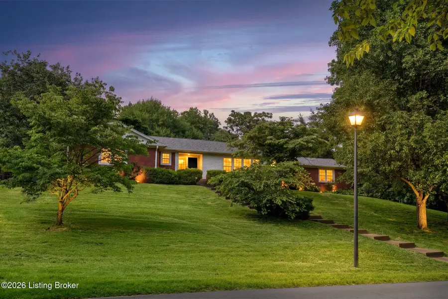 3027 Beals Branch Dr, Louisville, KY 40206 - #2