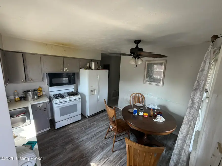 3607 Little John Ct, Louisville, KY 40219 - #3