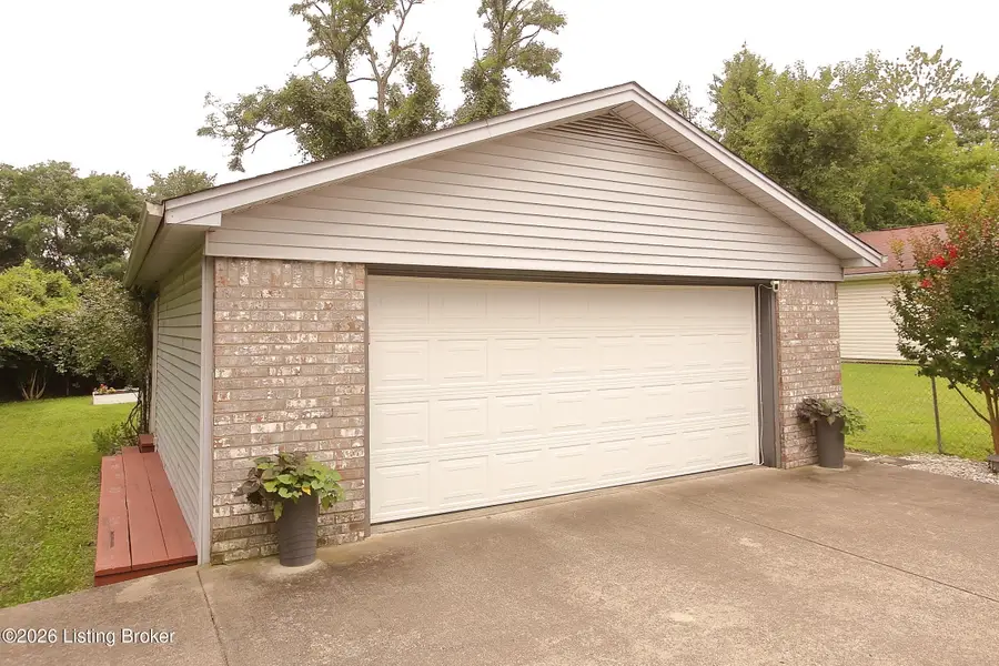 10110 Saint Rene Rd, Louisville, KY 40299 - #3