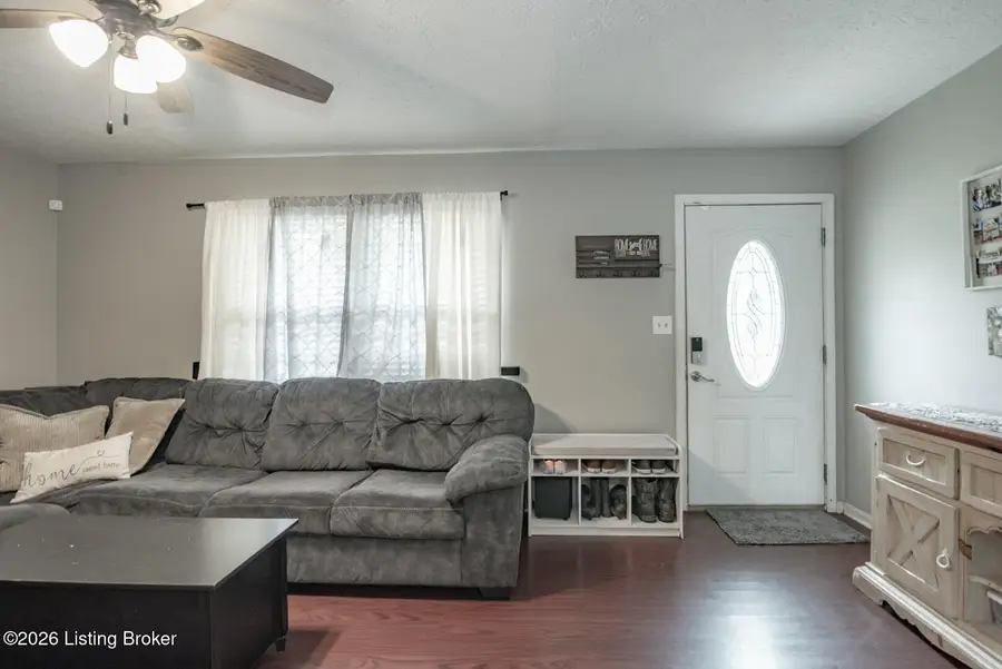 225 Beechwood Ln, Mount Washington, KY 40047 - #2