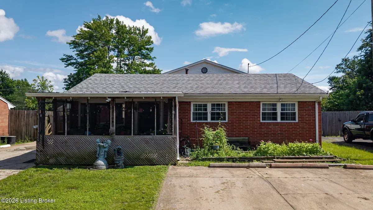 311 Meadowood Rd, Louisville, KY 40229 - #1