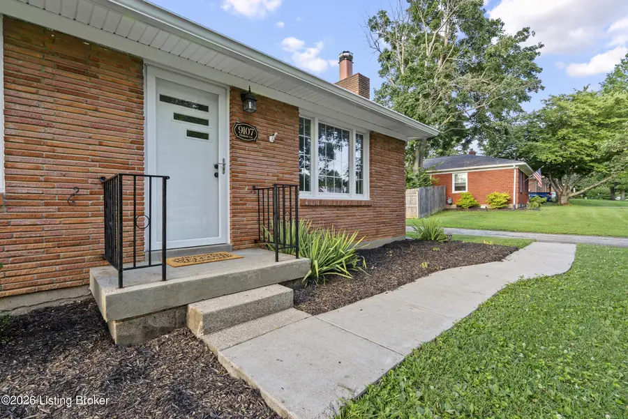 9107 Hudson Ln, Louisville, KY 40291 - #3