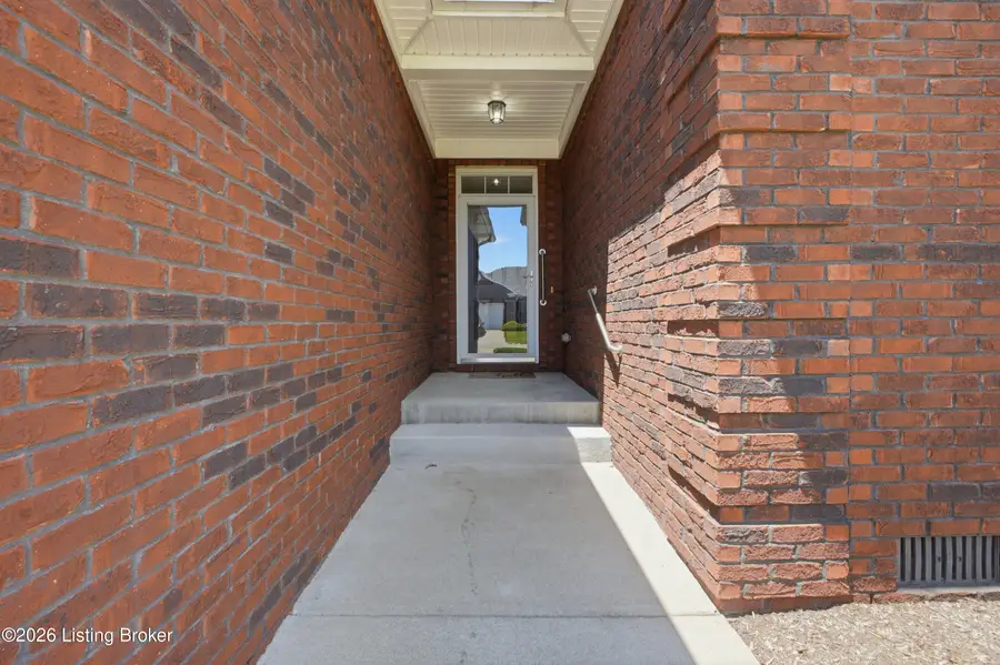 118 Garden Dr, Bardstown, KY 40004 - #2
