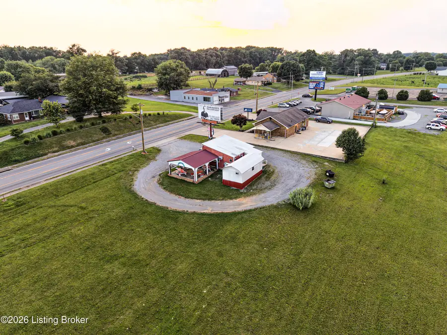 740 N Main St, Jamestown, KY 42629 - #3