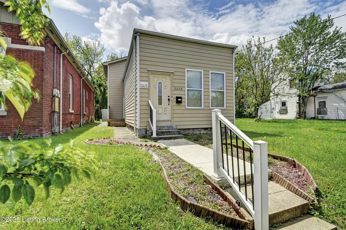 2220 Magazine St, Louisville, KY 40211 - #1