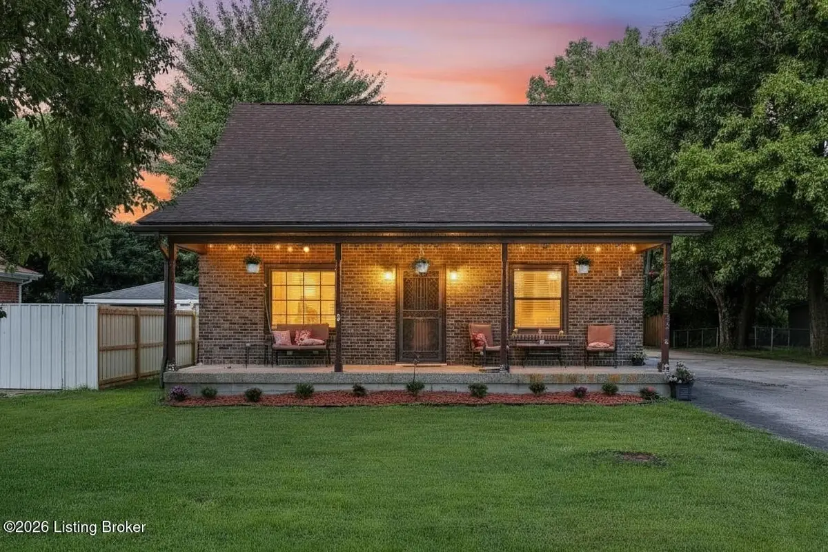 3774 E Blue Lick Rd, Louisville, KY 40229 - #1