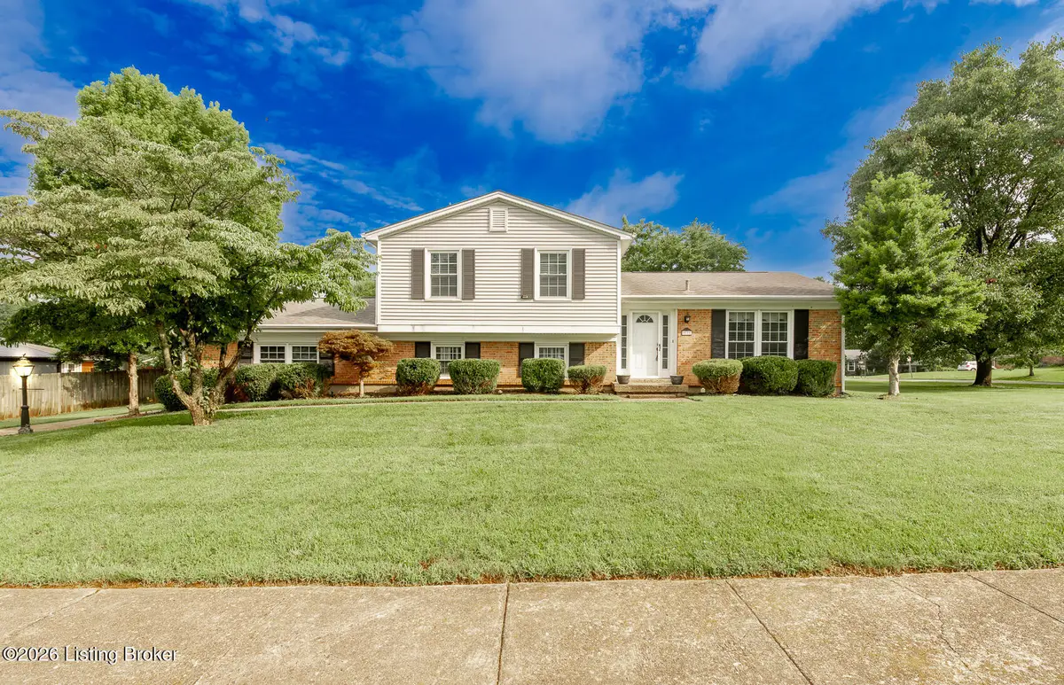 9611 Millstone Dr, Meadowbrook Farm, KY 40023 - #1