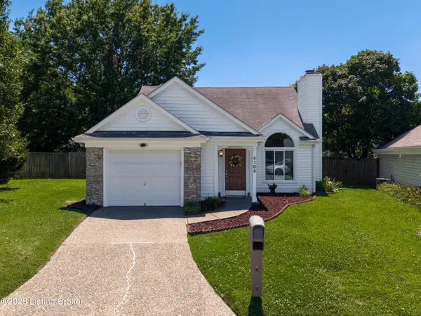 4104 Bay Pointe Dr, Louisville, KY 40241