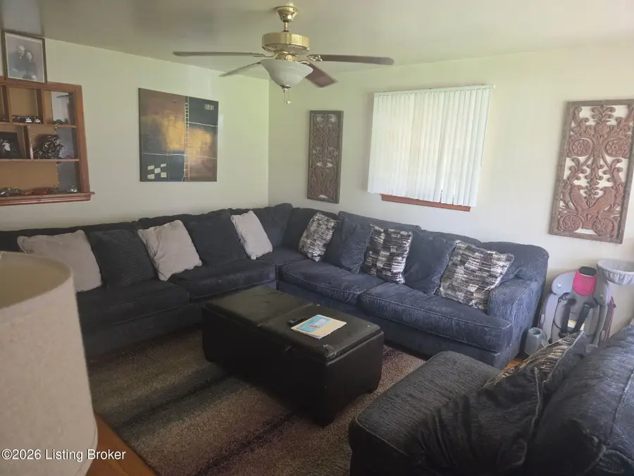 9721 Caven Ave, Louisville, KY 40229 - #3