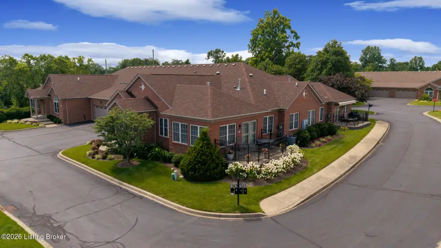 710 Tessin Way, Louisville, KY 40223 - #3