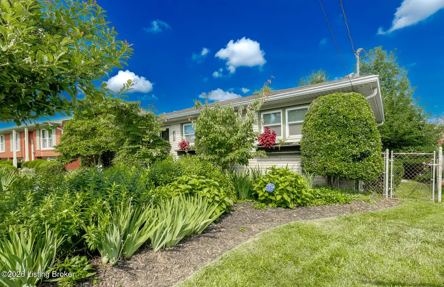 813 Mckinley Ave, Louisville, KY 40217 - #3