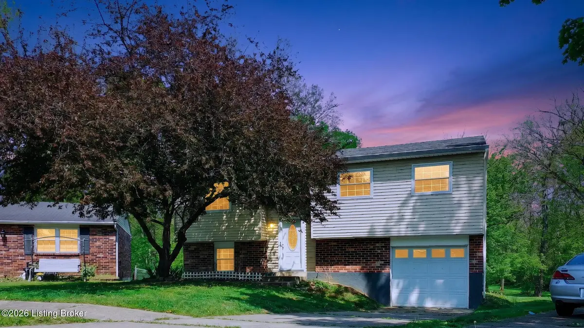 4601 Logby Pl, Louisville, KY 40272 - #1