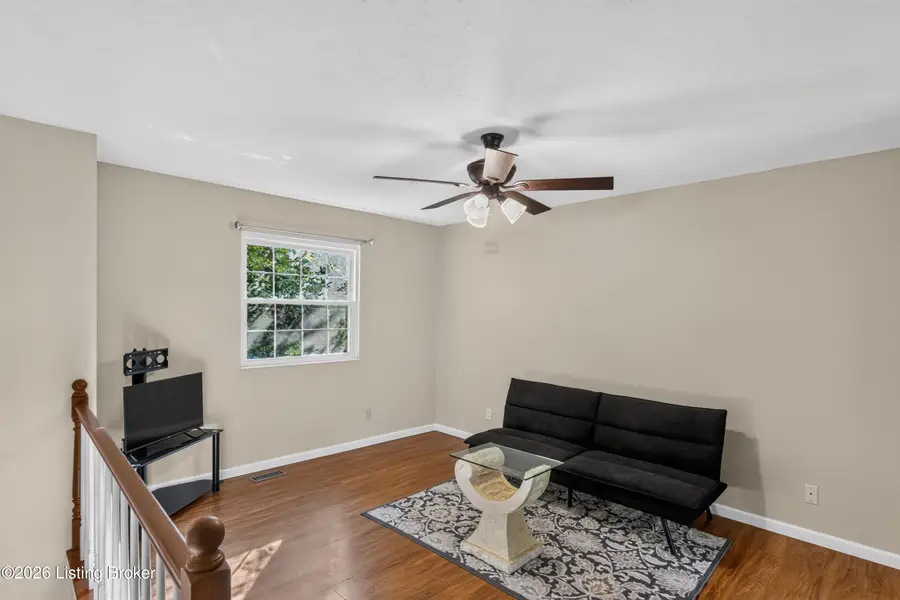 4601 Logby Pl, Louisville, KY 40272 - #3