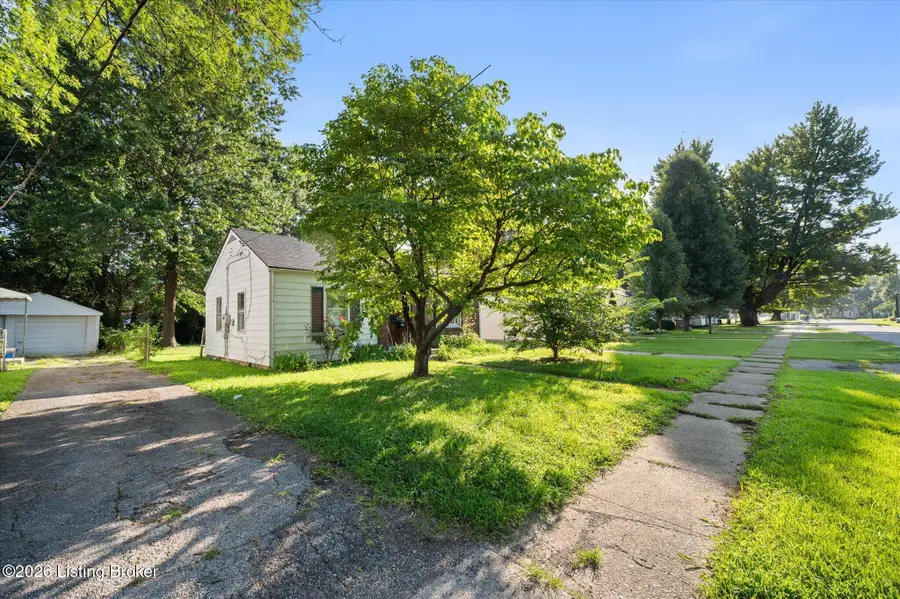 1721 Glenview Pl, Louisville, KY 40216 - #3