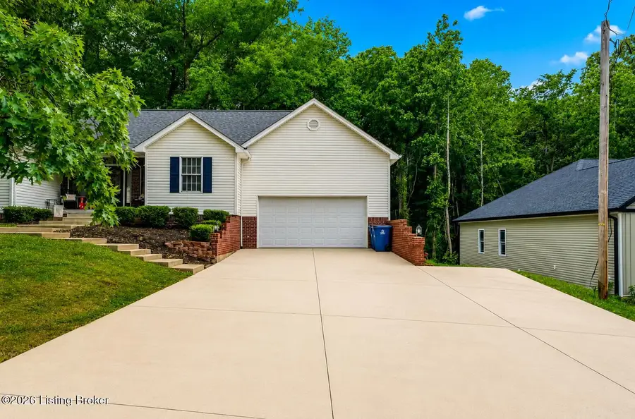 310 Catbird Rd, Brandenburg, KY 40108 - #2