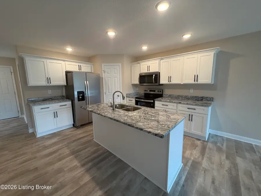 336 Breckinridge Cir, Vine Grove, KY 40175 - #2