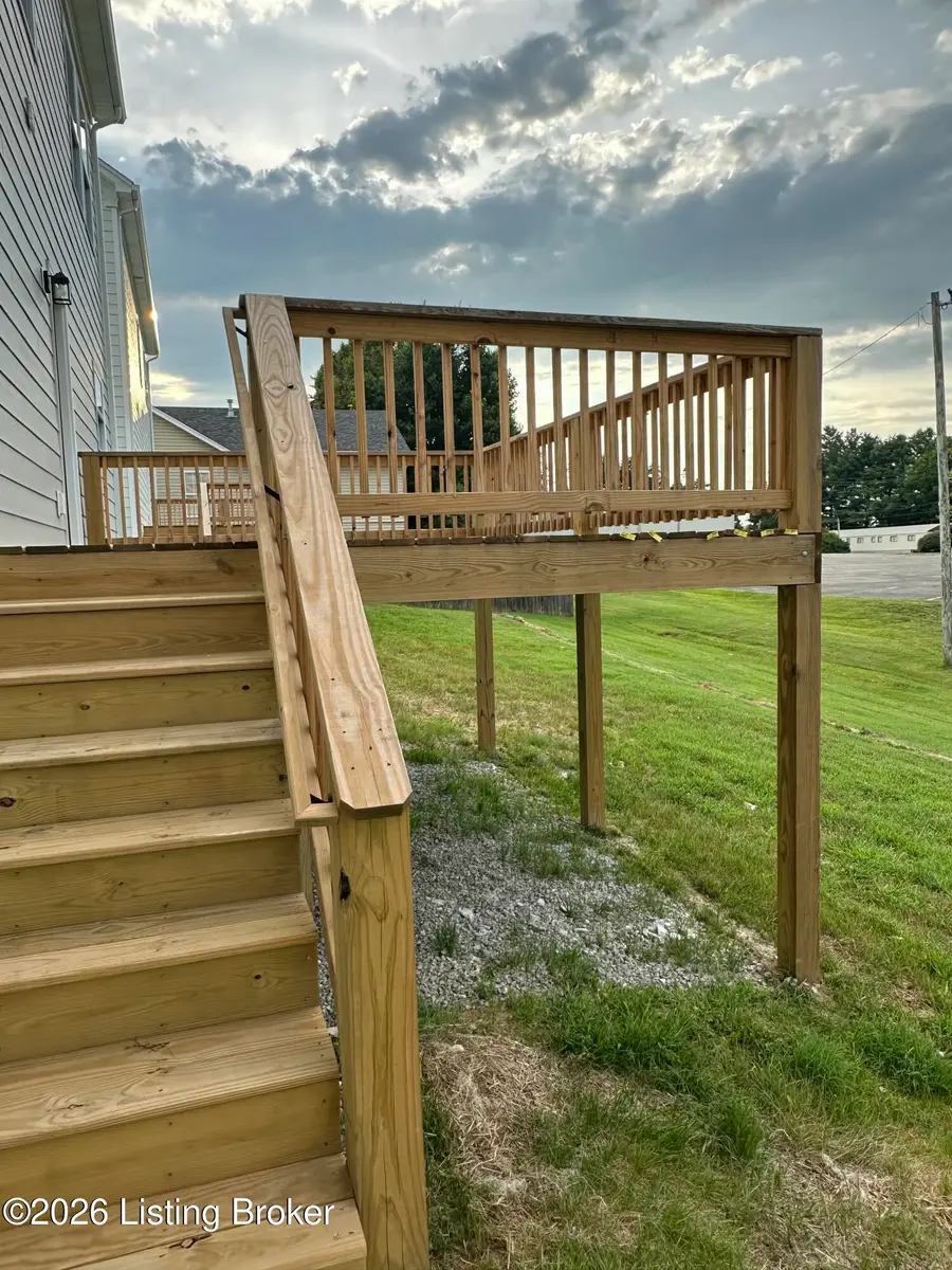 205 Tex Ave, Fairdale, KY 40118 - #3