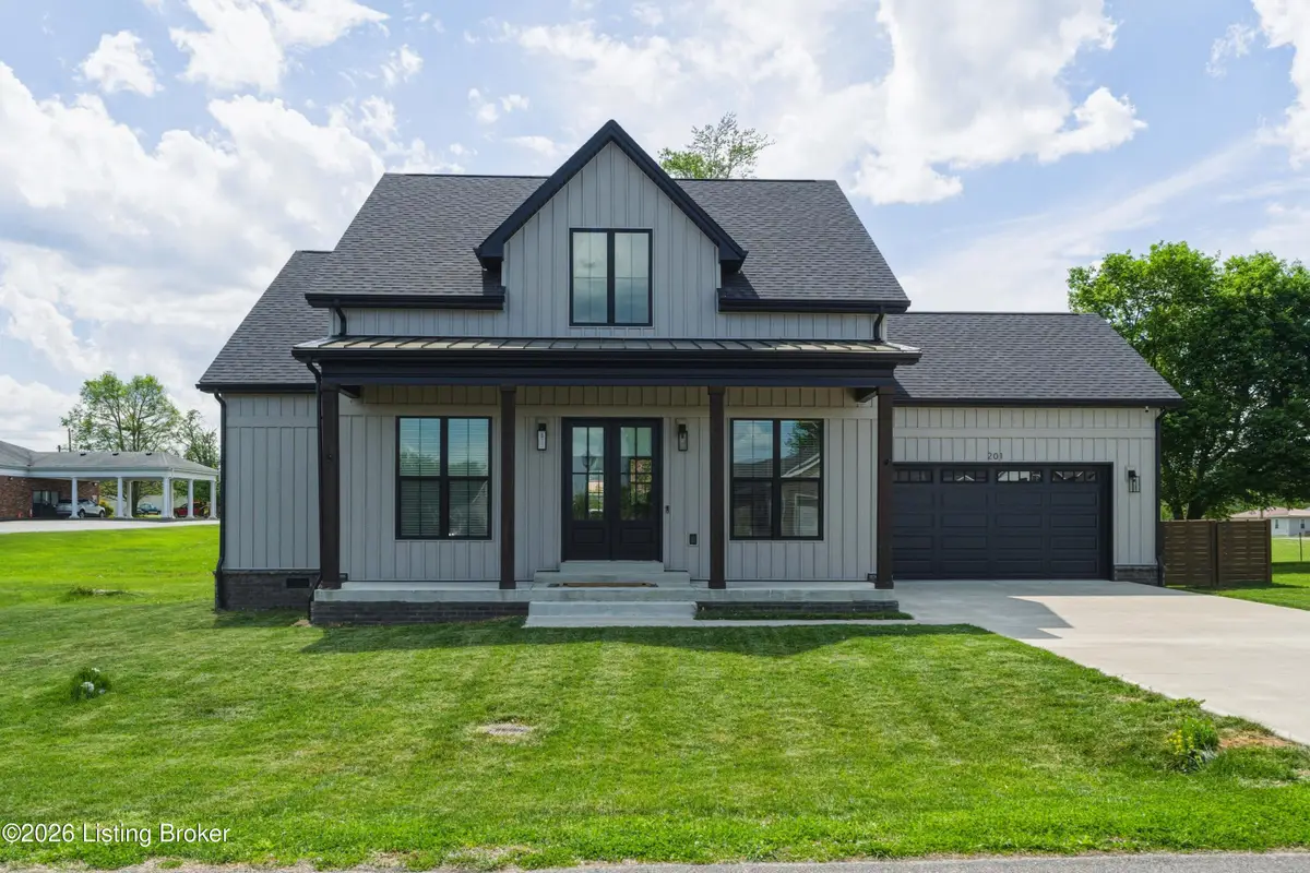 201 Plumpurdy Dr, Hodgenville, KY 42748 - #1