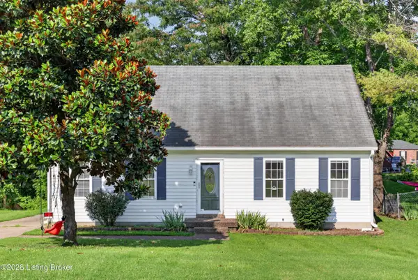 7808 Watering Pl, Louisville, KY 40291
