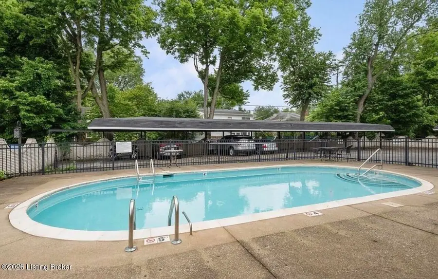161 Thierman Ln #APT 1H, Louisville, KY 40207 - #3