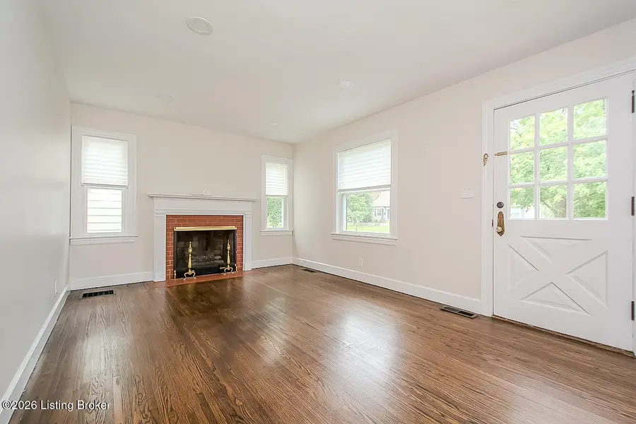 4214 Churchill Rd, Louisville, KY 40207 - #2