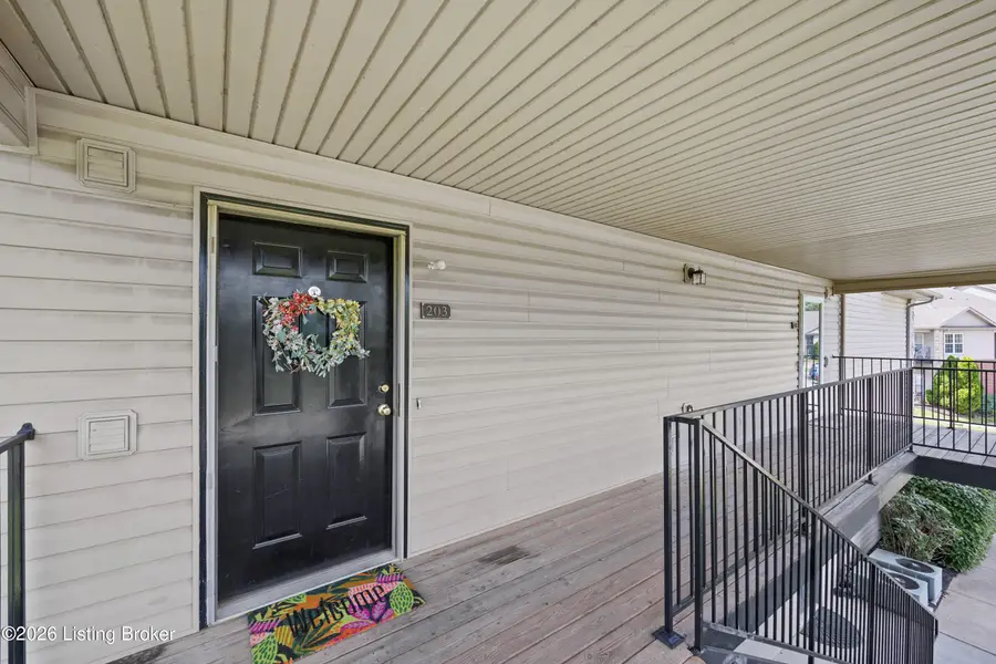 7300 Saint Andrews Woods Cir #203, Louisville, KY 40214 - #2