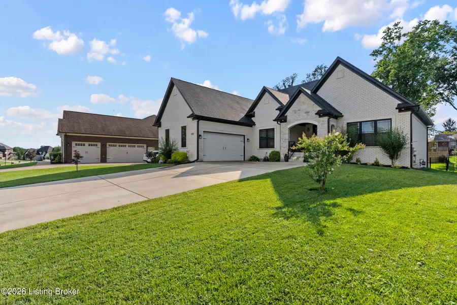 4406 Blue Wisteria Ct, Jeffersontown, KY 40299 - #3