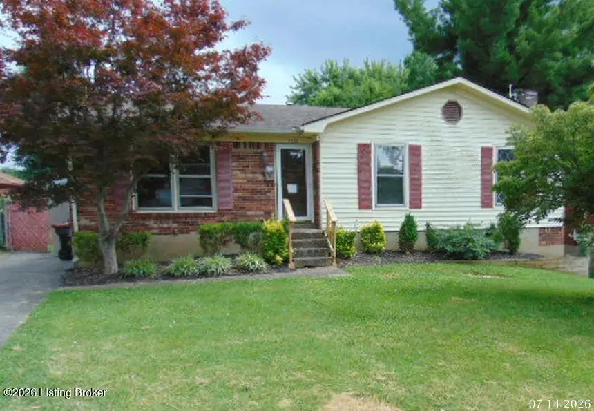 1524 Sanders Ln, Louisville, KY 40216 - #1
