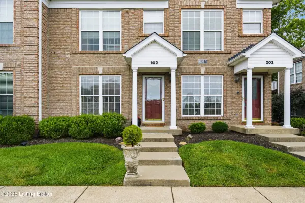 6015 Wooded Creek Dr #102, Louisville, KY 40291