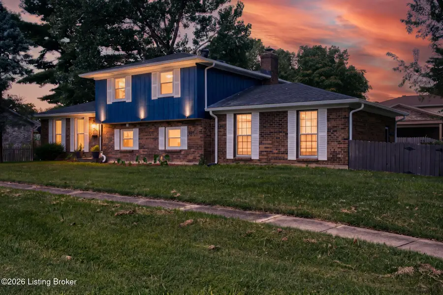 4430 Woodgate Ln, Louisville, KY 40220 - #2