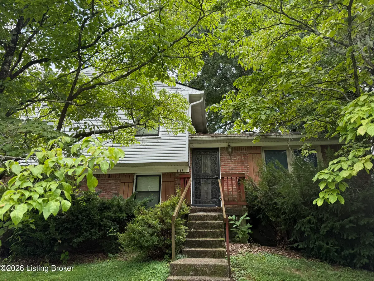 8135 Rochelle Rd, Louisville, KY 40228 - #1