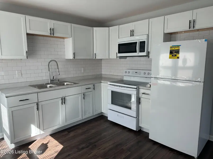 3526 Henry Ave, Louisville, KY 40215 - #2