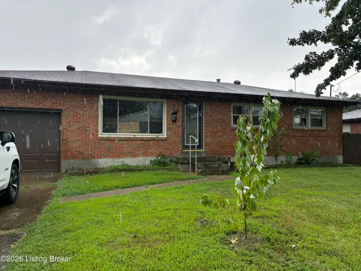 6709 Falling Star Dr, Louisville, KY 40272 - #1