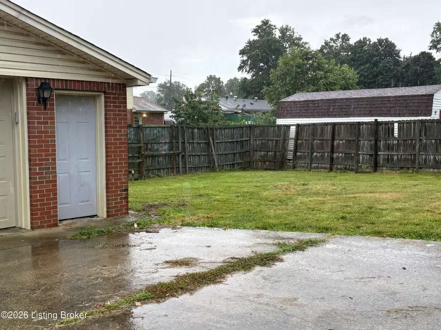 6709 Falling Star Dr, Louisville, KY 40272 - #3