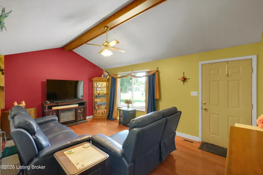 119 Ashley Ct, Louisville, KY 40229 - #2
