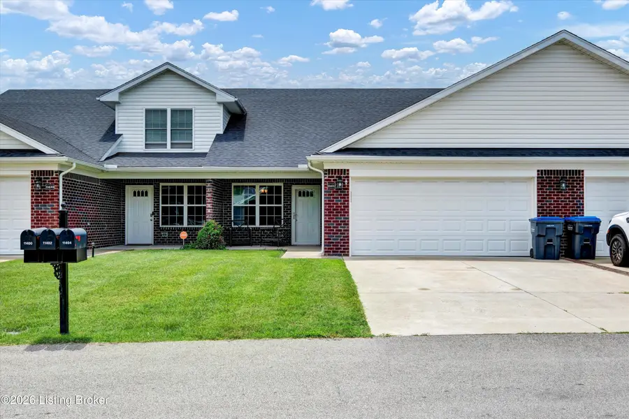 11402 River Falls Dr, Louisville, KY 40272 - #2