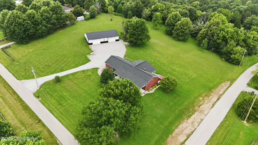 3712 Blossom Dr, La Grange, KY 40031 - #2