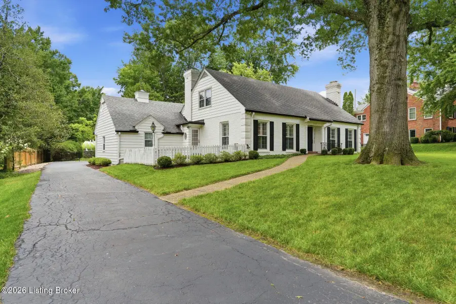 1703 Sweetbriar Ln, Louisville, KY 40207 - #2