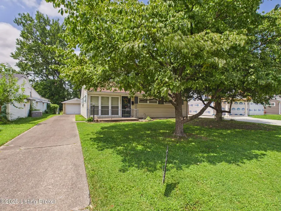 4818 Raven Rd, Lynnview, KY 40213 - #3