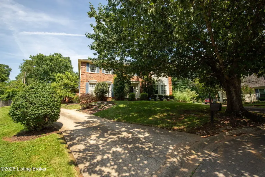 9113 Holly Springs Ct, Lyndon, KY 40242 - #2